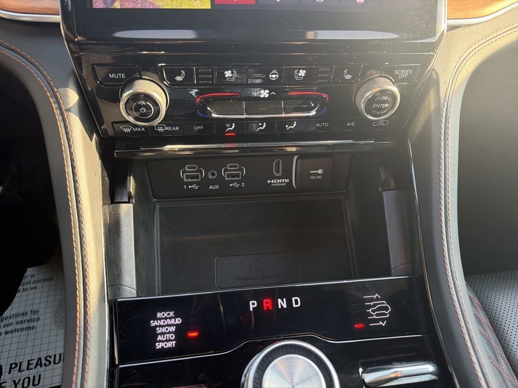 Used 2022 Jeep Grand Cherokee Summit AWD/4WD image 32