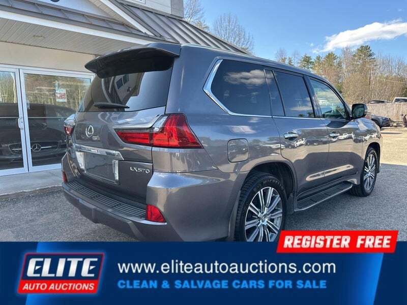 Used 2017 Lexus LX 570 4WD w/ Luxury Package image 7