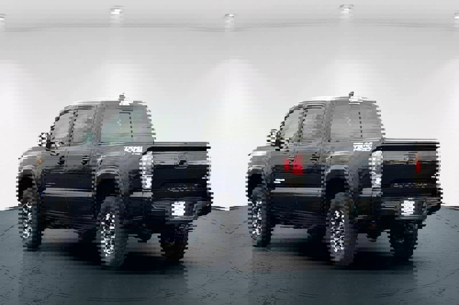 Used 2021 Toyota Tacoma TRD Off-Road image 8