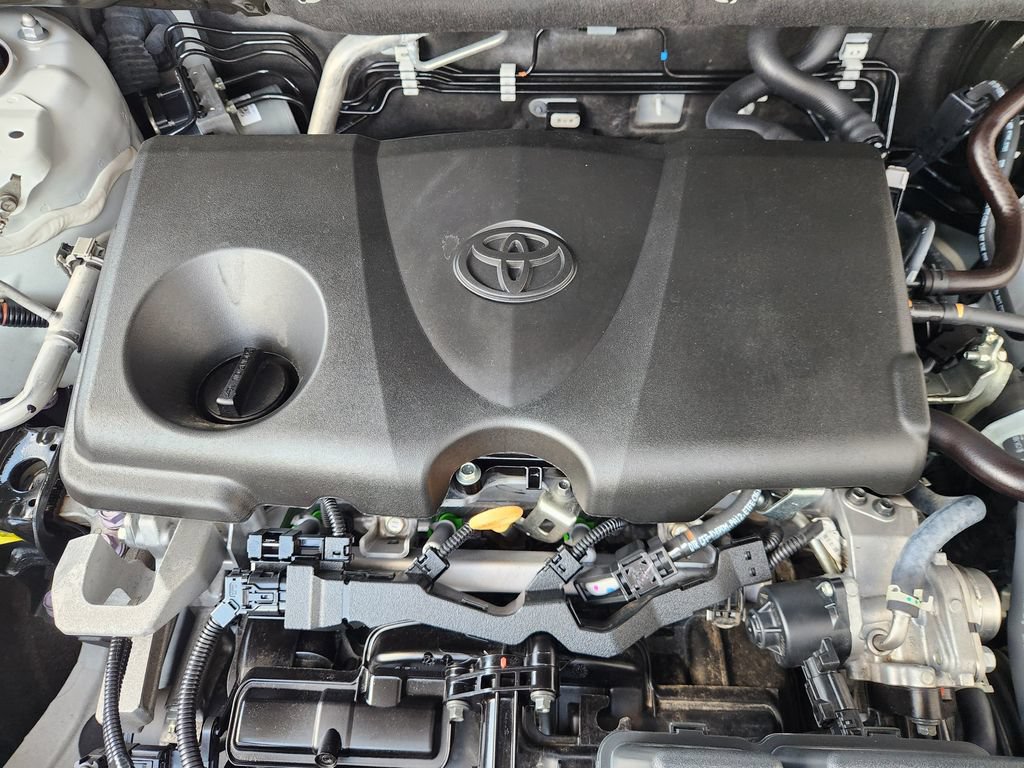 Used 2023 Toyota RAV4 XLE w/ Convenience Package FWD image 32