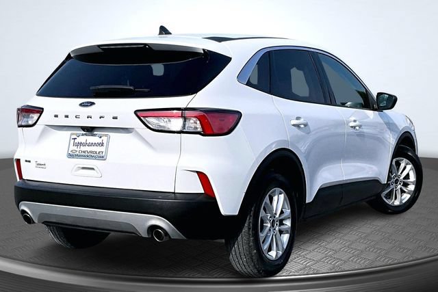Used 2022 Ford Escape SE FWD image 6