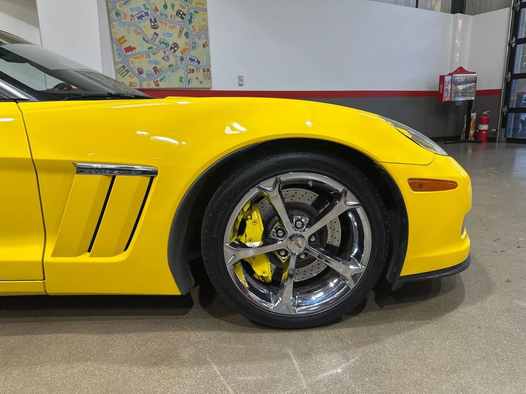Used 2011 Chevrolet Corvette Grand Sport w/ Preferred Equipment Group image 43