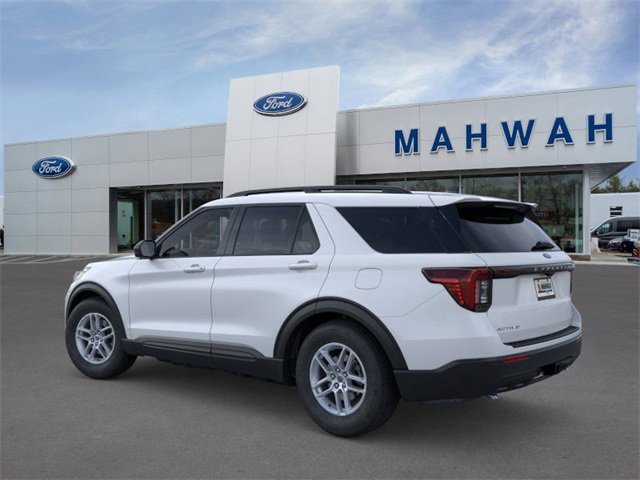 New 2026 Ford Explorer Active image 4