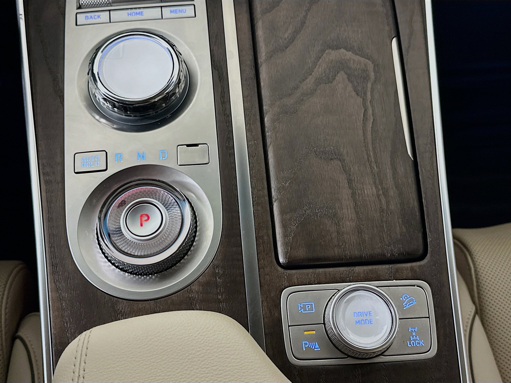 Used 2024 Genesis GV80 3.5T w/ Advanced Package image 25