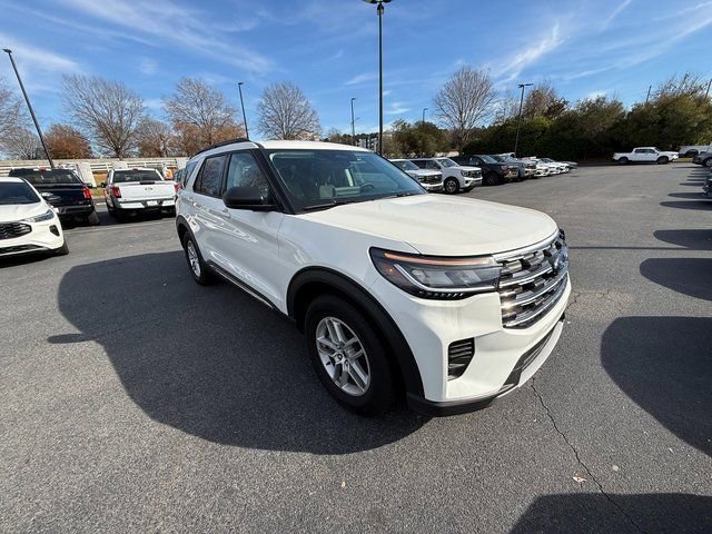 New 2025 Ford Explorer Active image 15