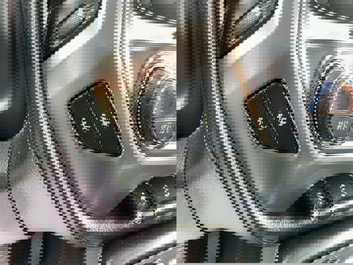 Used 2018 Chevrolet Silverado 2500 LTZ w/ Vortec Plus Package image 24