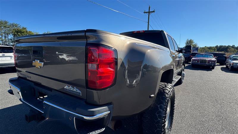 Used 2015 Chevrolet Silverado 3500 High Country w/ Duramax Plus Package AWD/4WD image 30