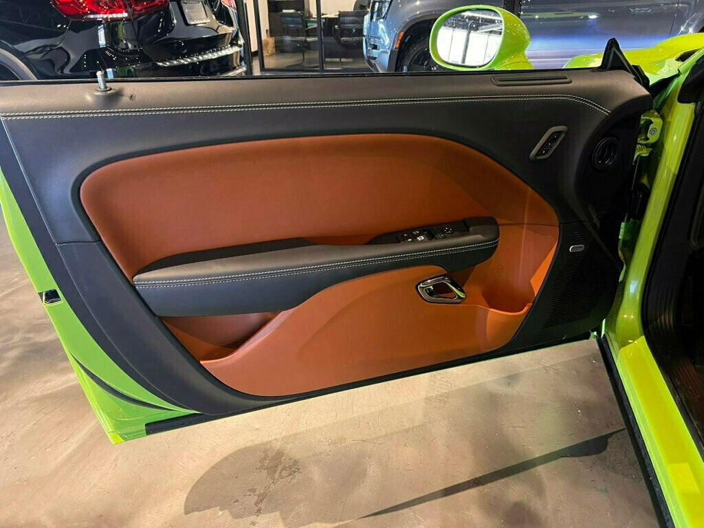 Used 2023 Dodge Challenger SRT Hellcat w/ Driver Convenience Group image 14