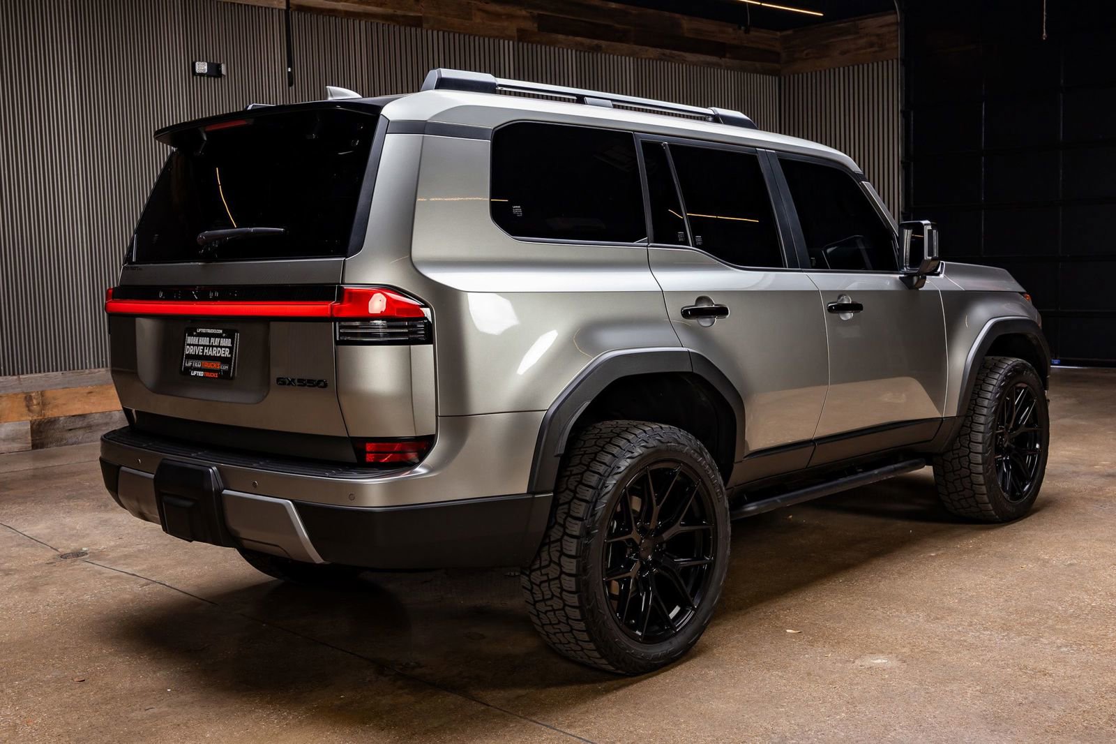 Used 2025 Lexus GX 550 image 9