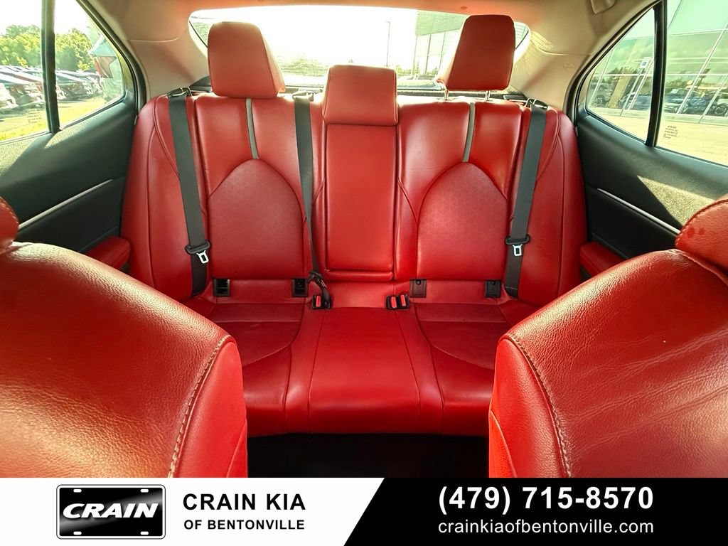 Used 2018 Toyota Camry XSE FWD image 29