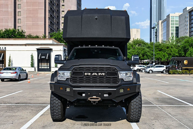 Used 2024 RAM 5500 4x4 Crew Cab image 13