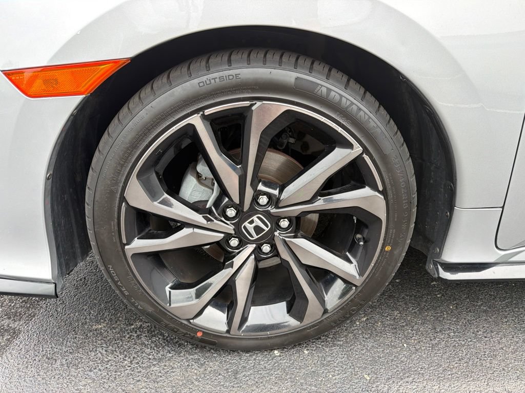 Used 2018 Honda Civic Sport Touring image 10