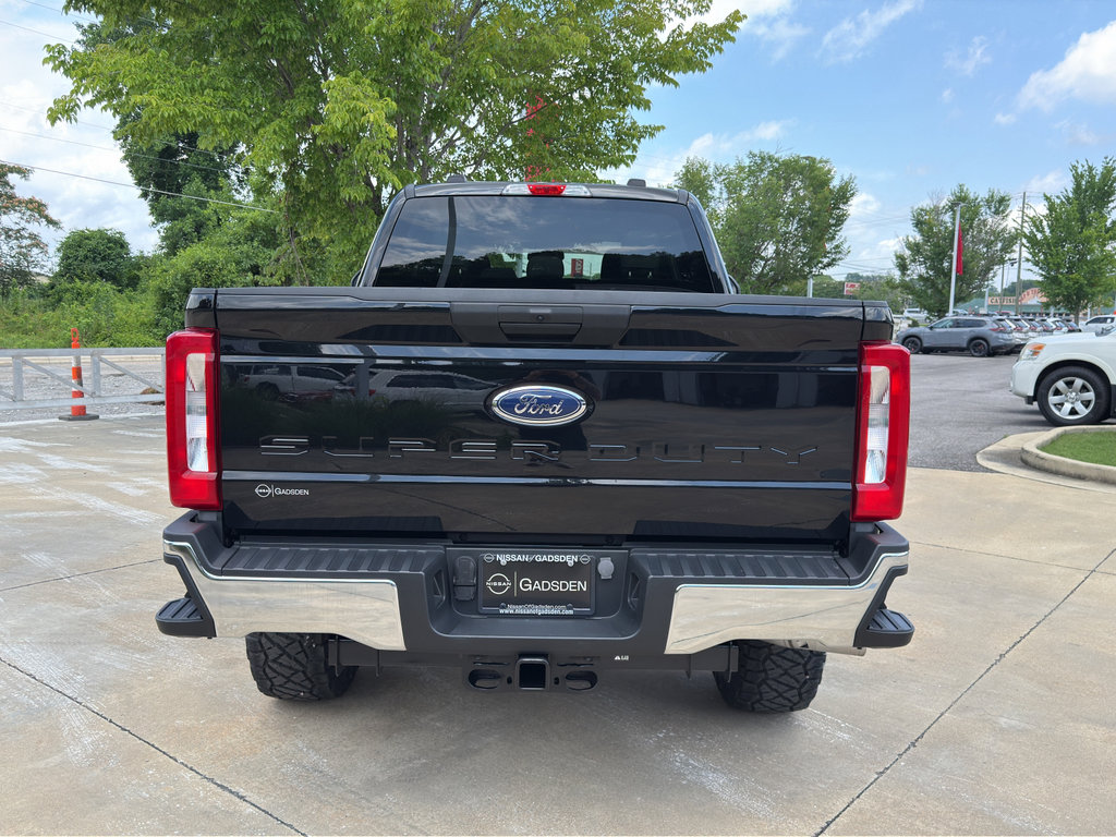 Used 2023 Ford F250 XLT AWD/4WD image 4