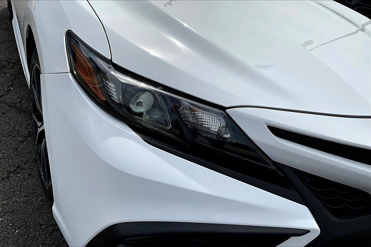 Used 2023 Toyota Camry SE image 29