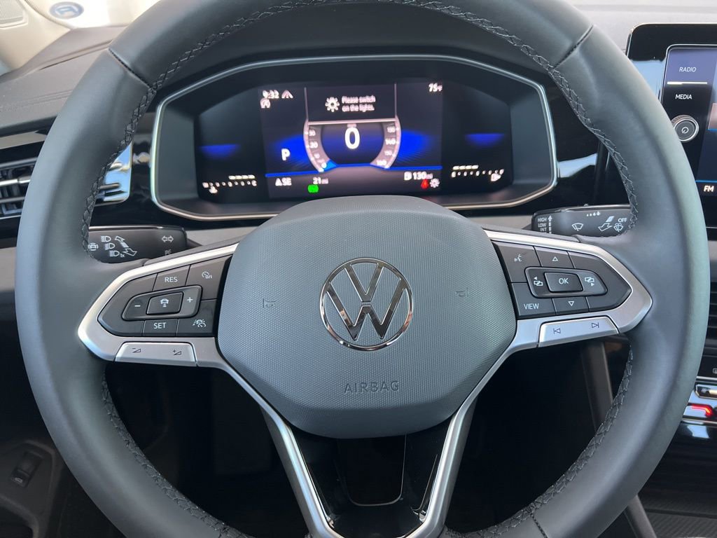 New 2025 Volkswagen Jetta SE image 40