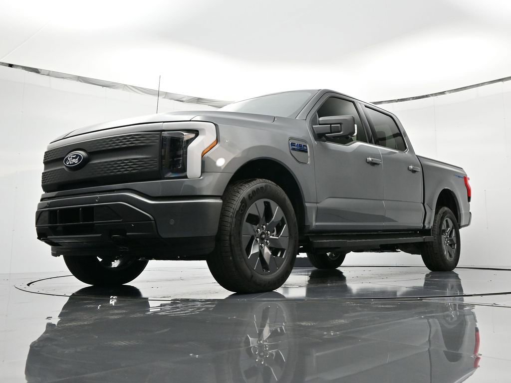 New 2025 Ford F150 Lightning Flash image 39