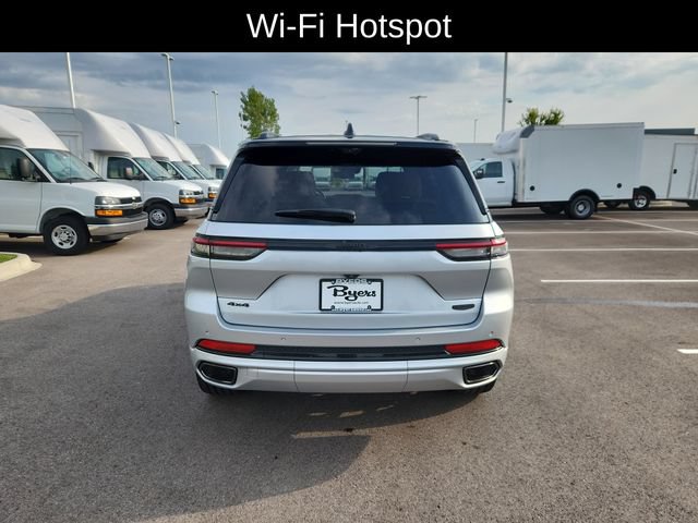 Used 2025 Jeep Grand Cherokee Summit AWD/4WD image 8