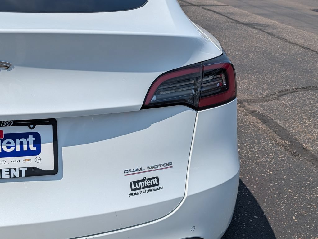 Used 2022 Tesla Model Y Performance AWD/4WD image 6