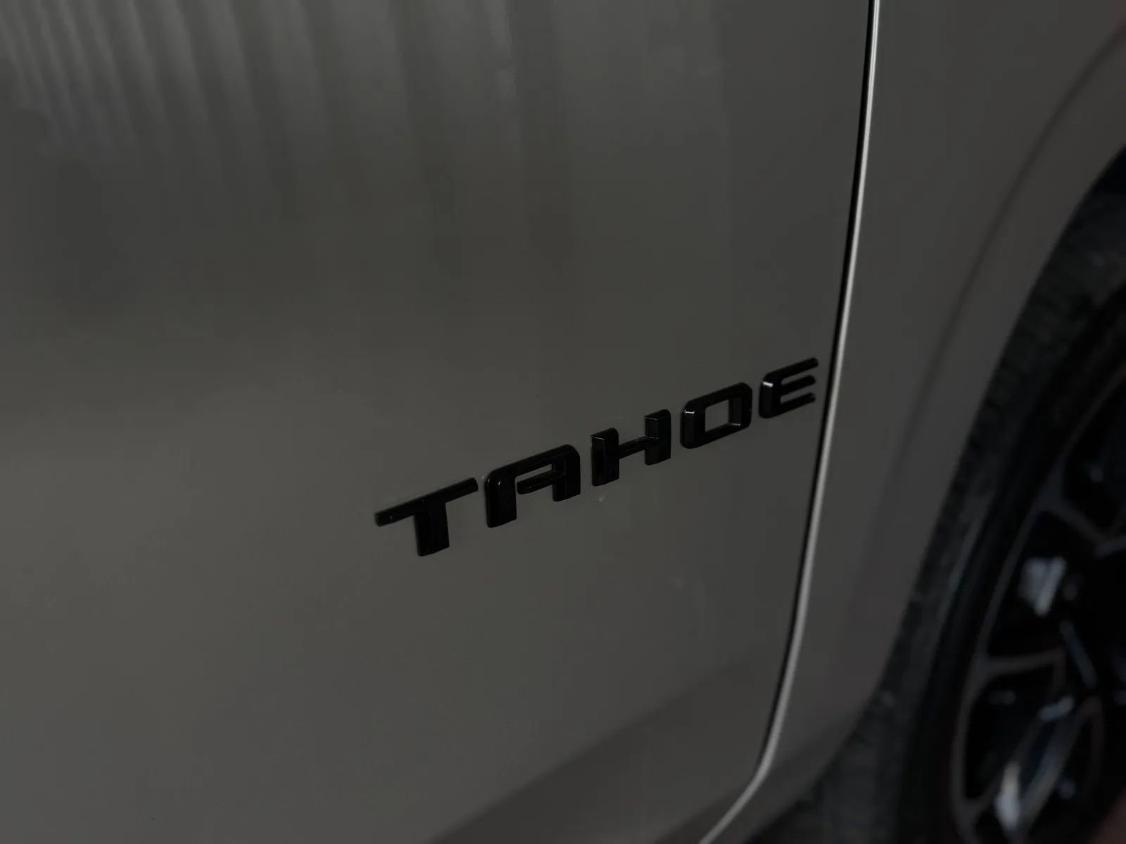 Used 2022 Chevrolet Tahoe RST AWD/4WD image 43