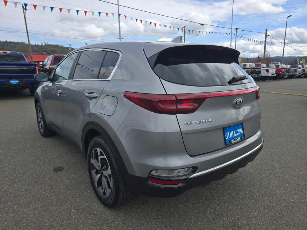 Used 2021 Kia Sportage LX image 3