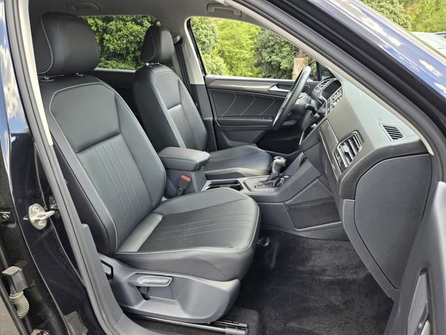 Used 2022 Volkswagen Tiguan SE image 18