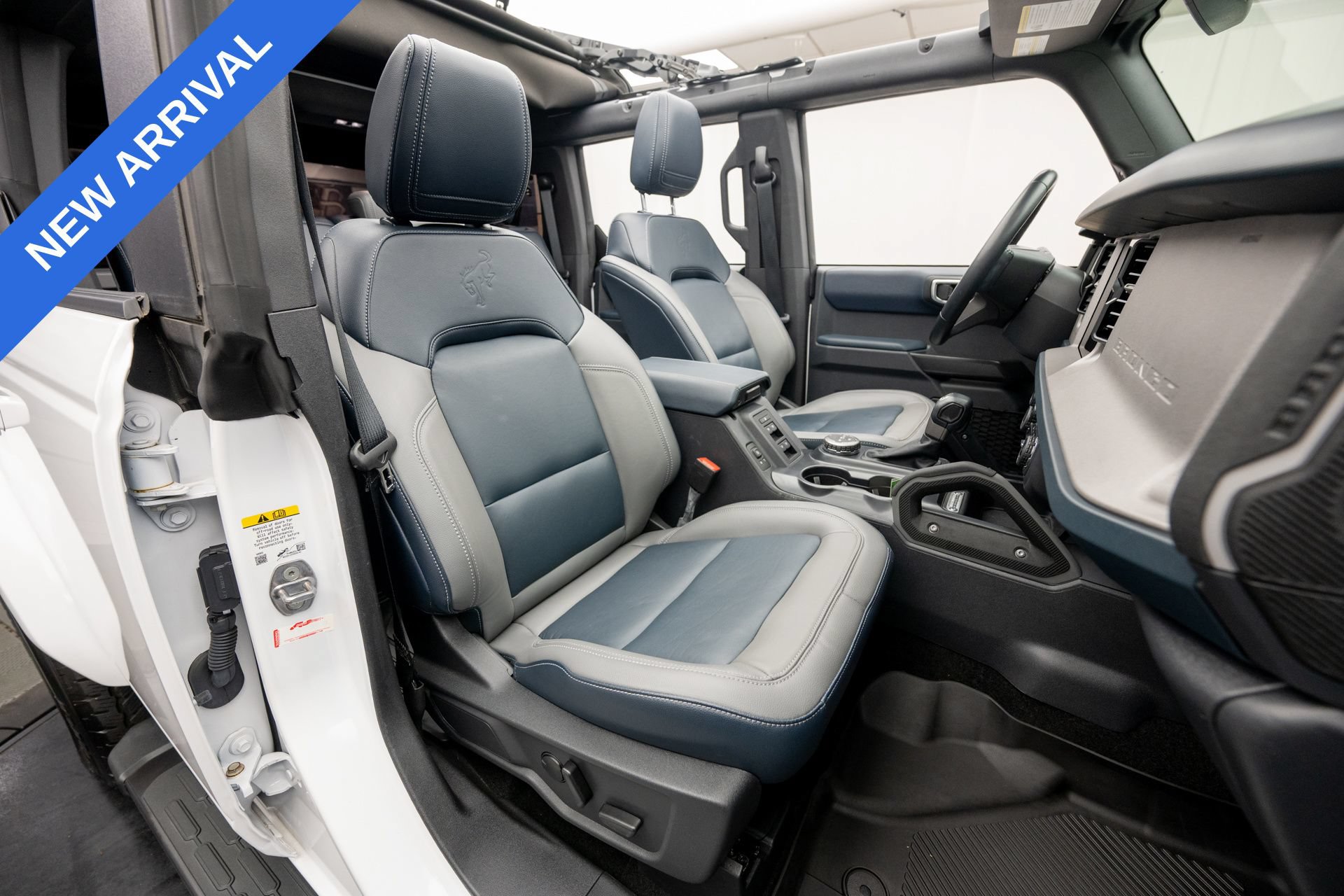 Used 2024 Ford Bronco Outer Banks AWD/4WD image 14