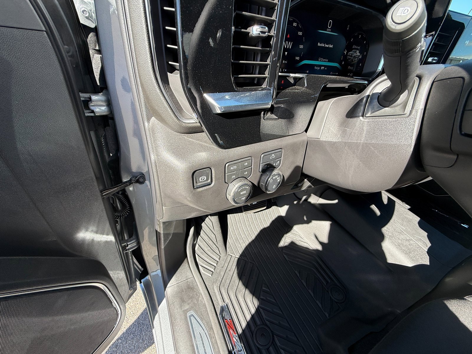 New 2026 Chevrolet Silverado 1500 LT image 9