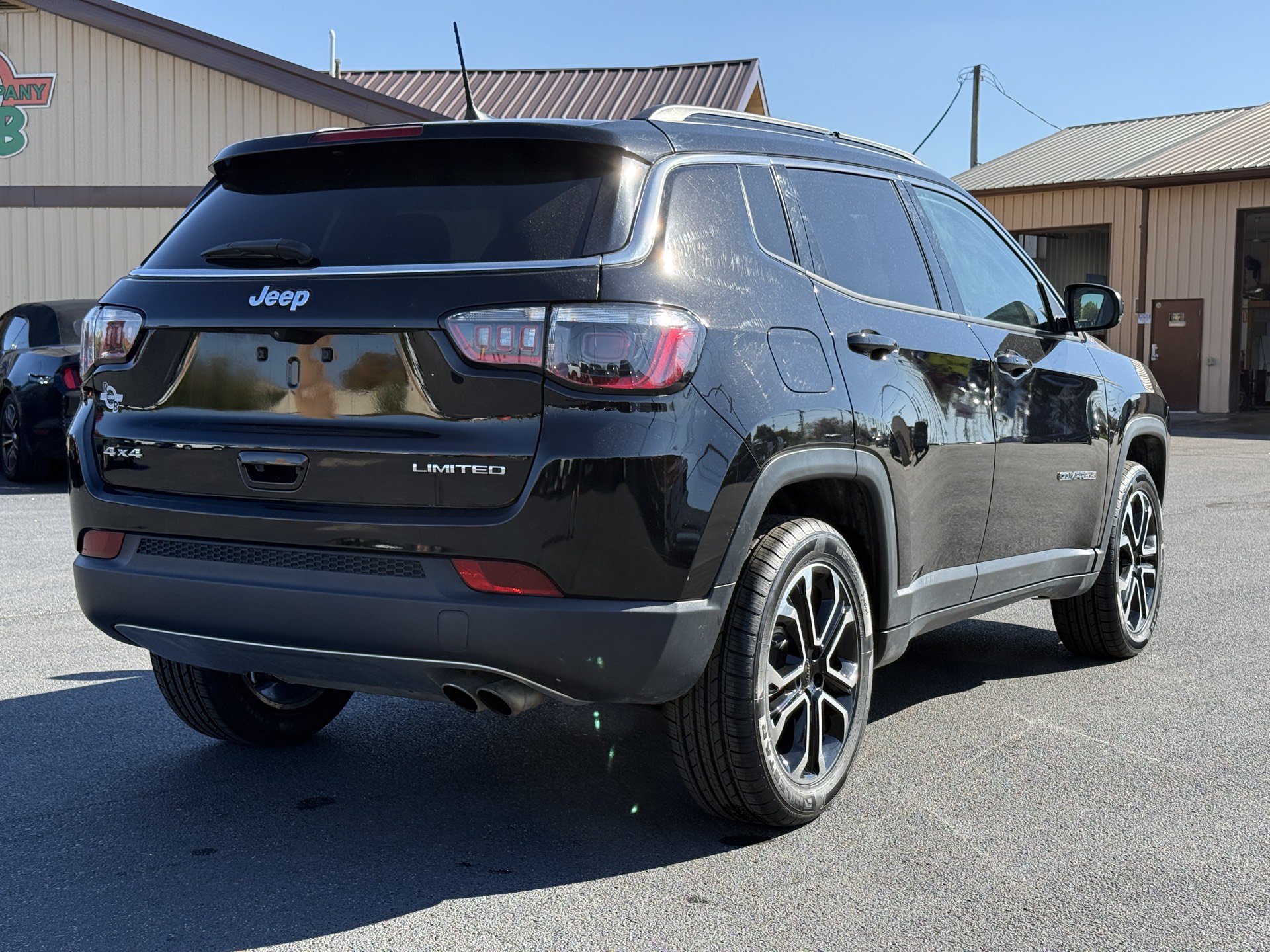 Used 2022 Jeep Compass Limited AWD/4WD image 8
