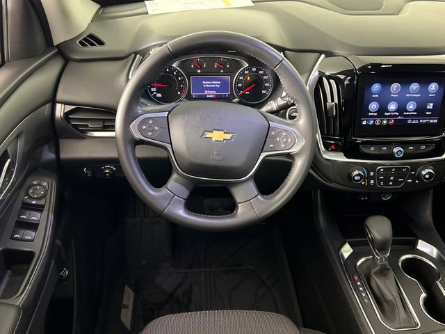 Used 2021 Chevrolet Traverse LT image 15