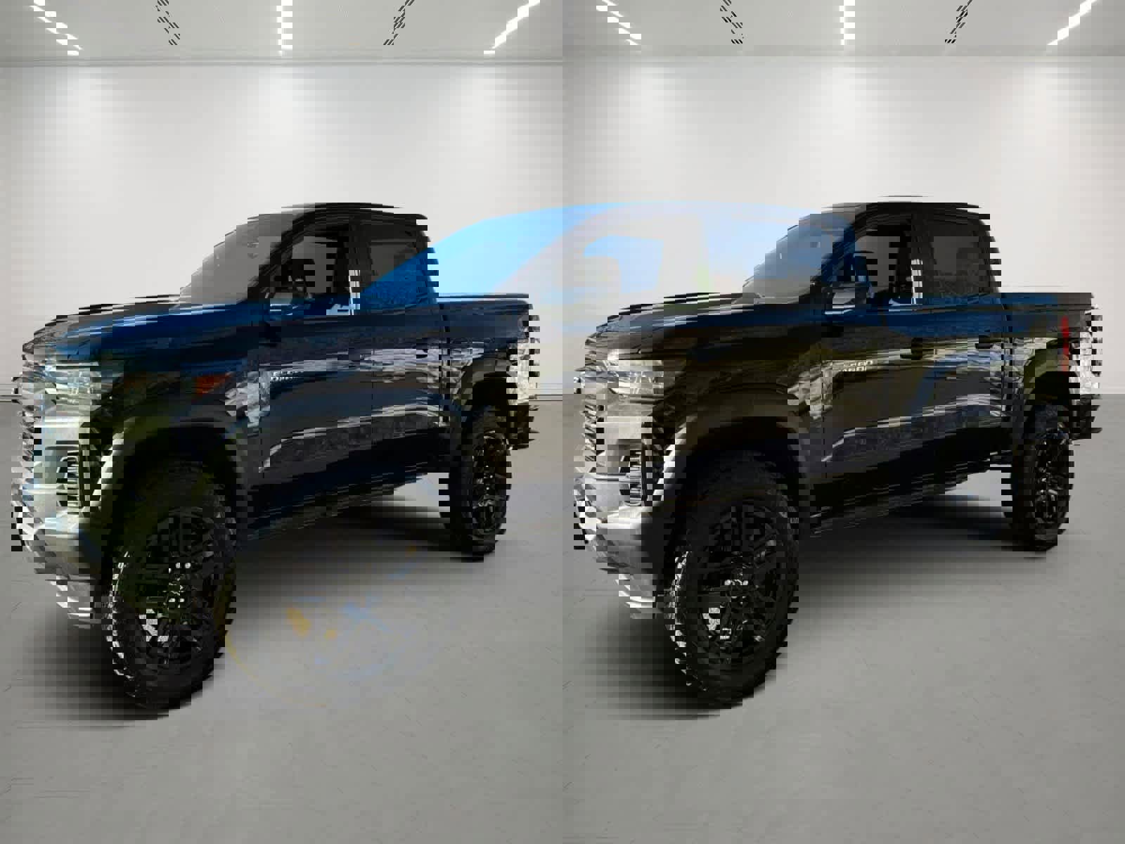 Used 2023 Chevrolet Colorado Trail Boss w/ Technology Package AWD/4WD image 1