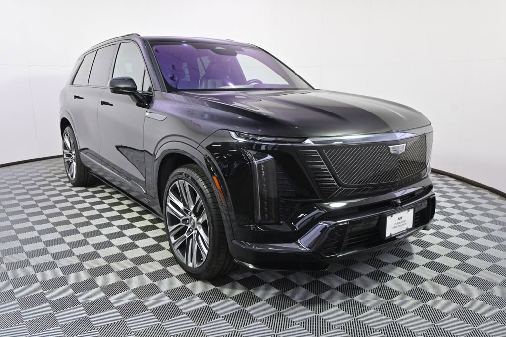 Certified 2026 Cadillac Vistiq Platinum w/ LPO, Floor Liner Package AWD/4WD image 9