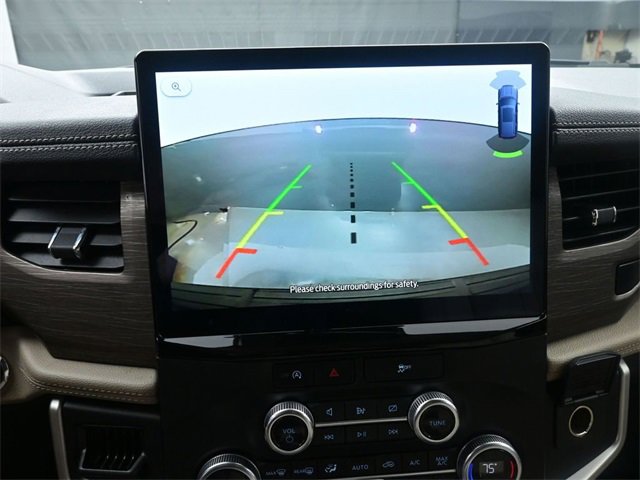 Used 2024 Ford Expedition Limited image 12