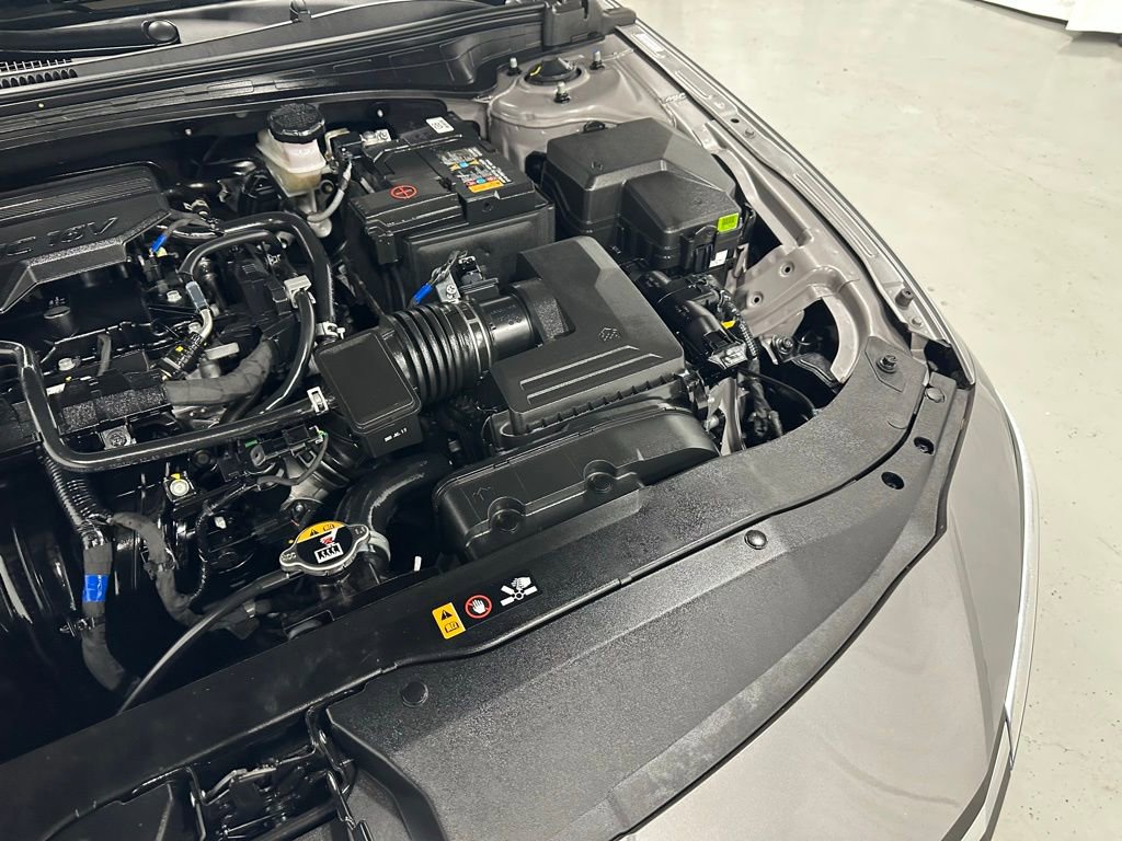 Used 2025 Hyundai Elantra Sport image 60