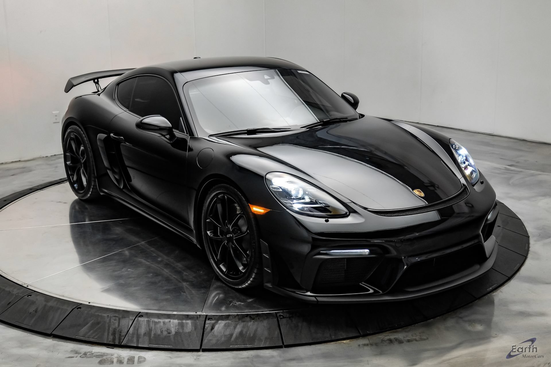 Used 2021 Porsche 718 Cayman GT4 RWD image 28