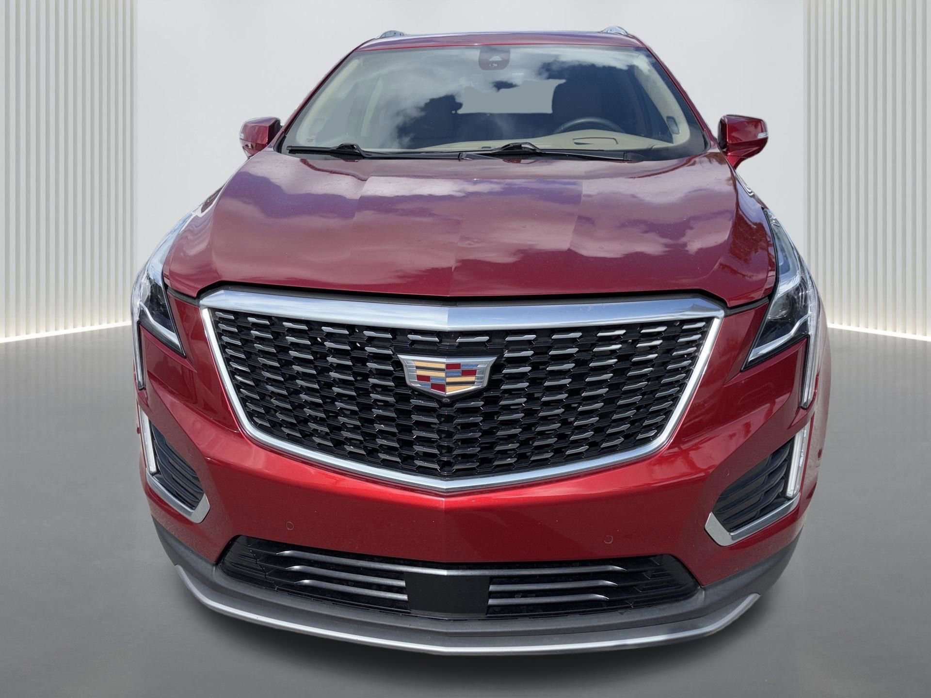 Used 2021 Cadillac XT5 Premium Luxury w/ Platinum Package FWD image 1