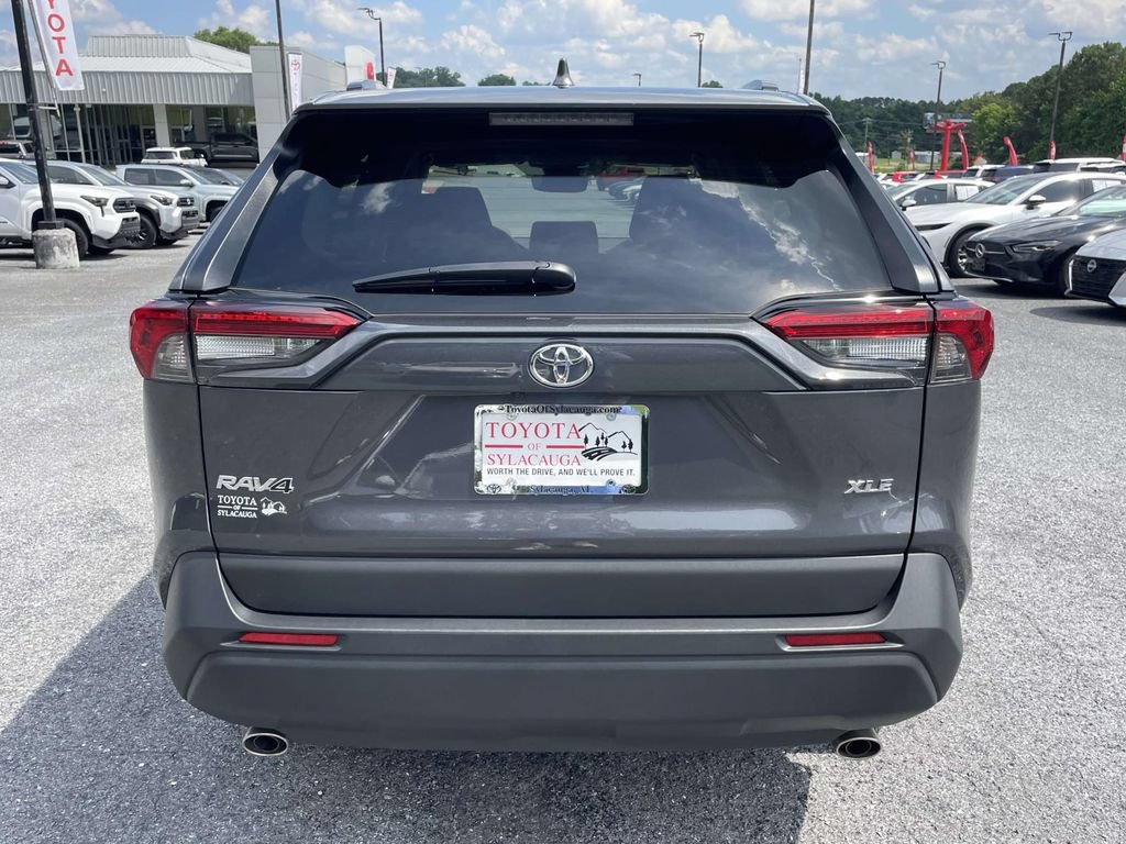 Used 2025 Toyota RAV4 XLE w/ Convenience Package FWD image 3