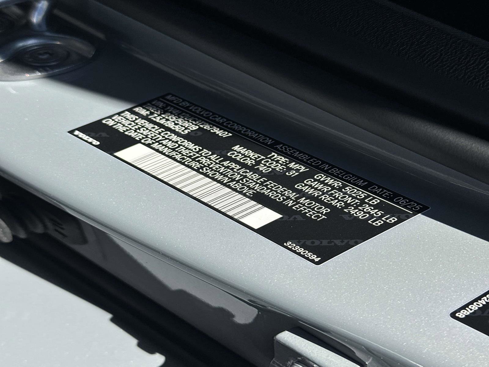 Certified 2026 Volvo XC40 B5 Plus w/ Protection Package Premier image 29