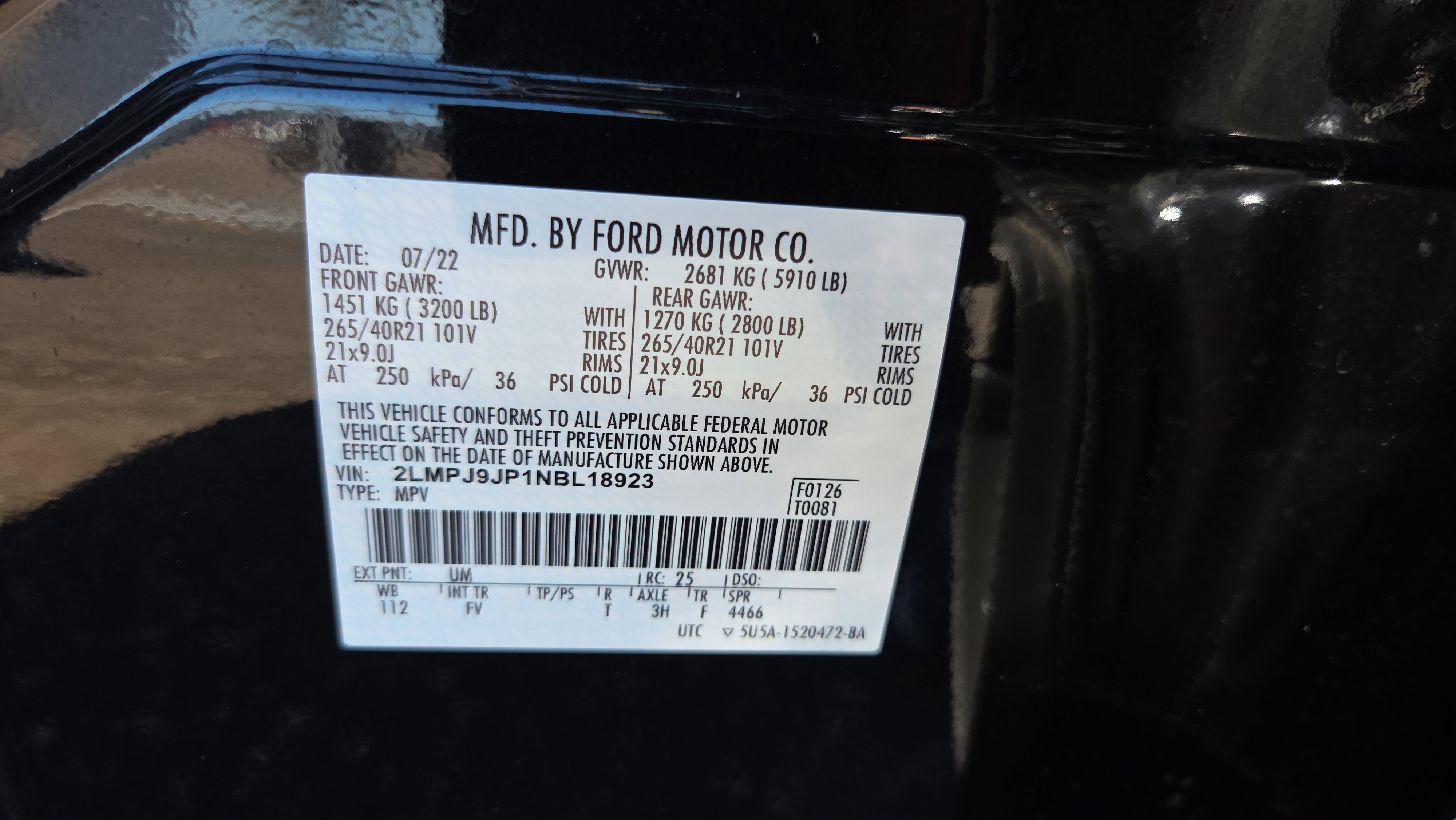 Used 2022 Lincoln Nautilus Black Label w/ Cargo Utility Package image 17