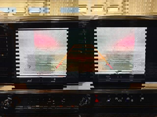 Used 2025 GMC Sierra 1500 Elevation image 21