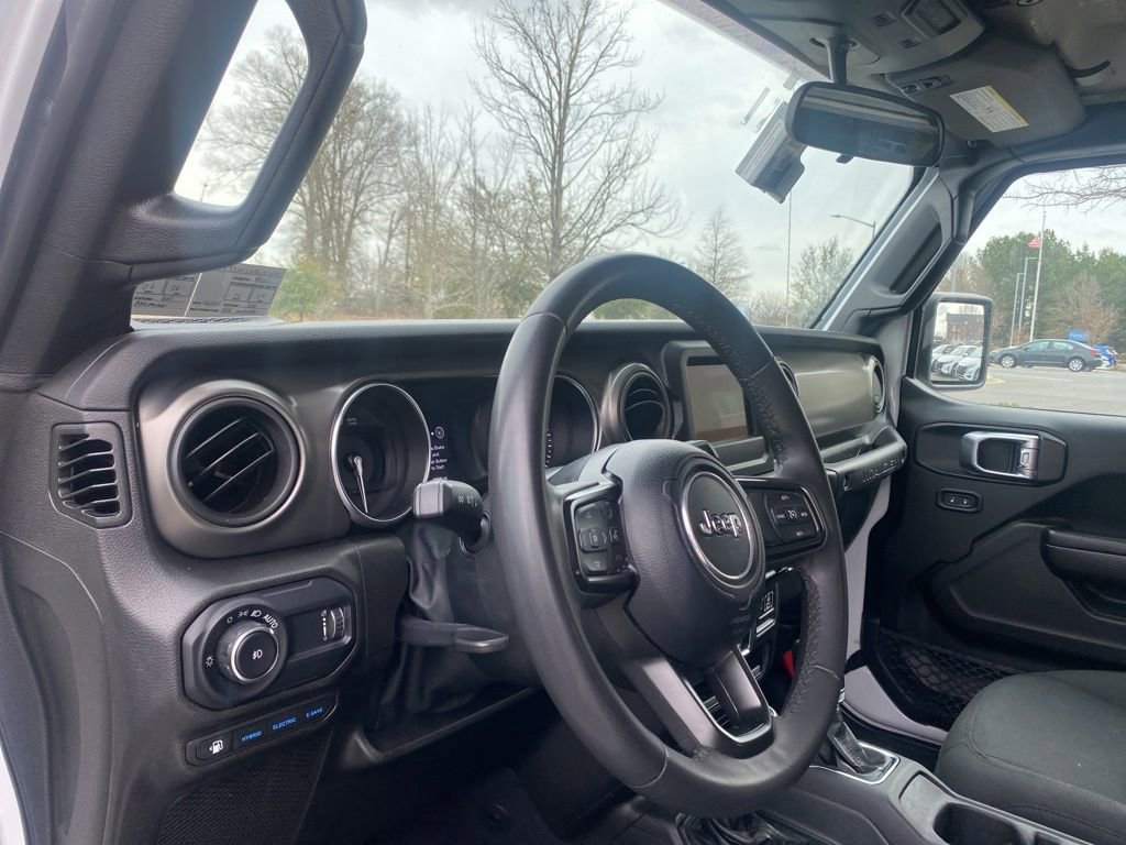 Used 2023 Jeep Wrangler Unlimited image 13