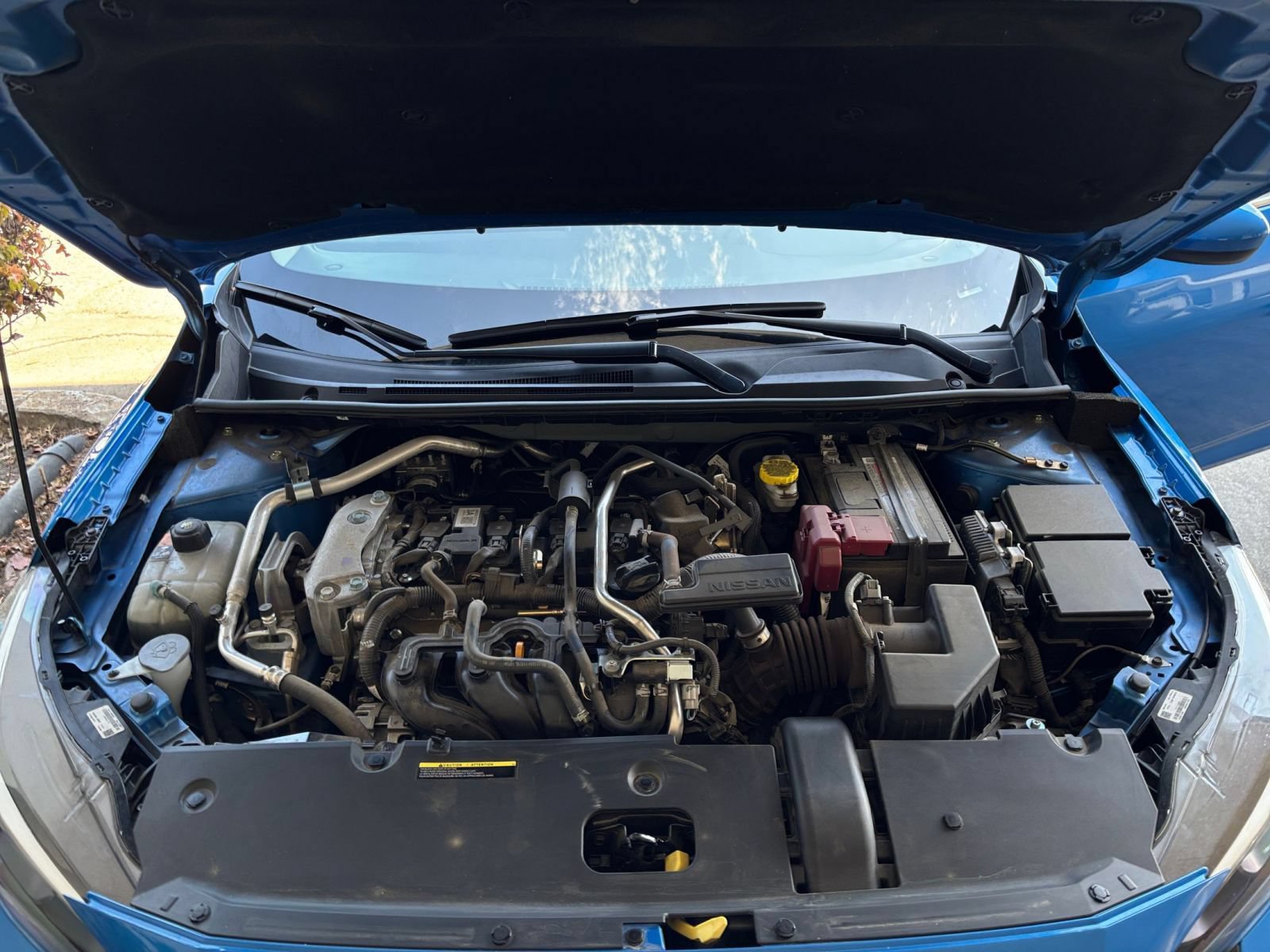 Used 2025 Nissan Sentra SV FWD image 31