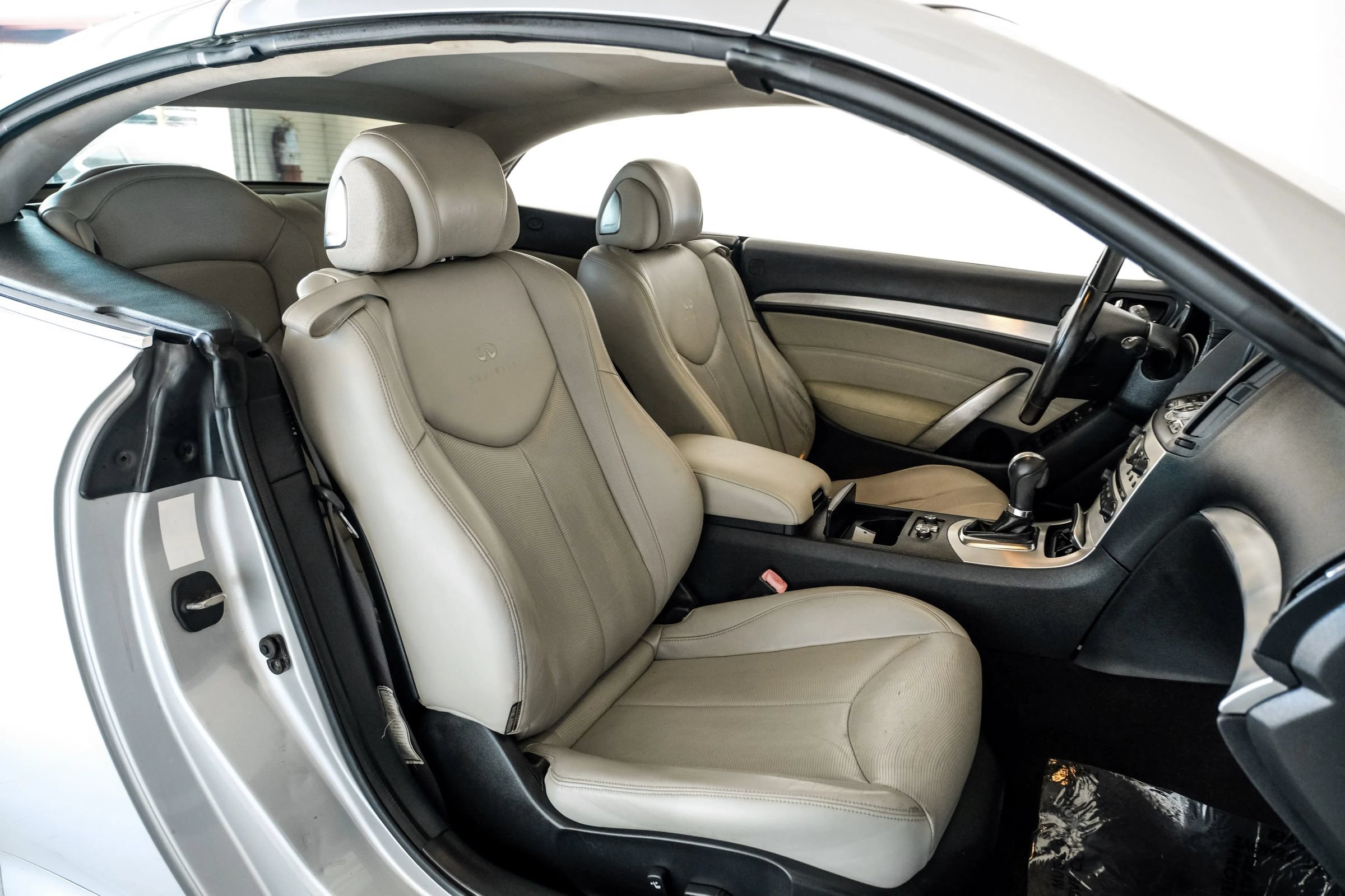 Used 2009 INFINITI G37 Convertible w/ Premium Pkg RWD image 31