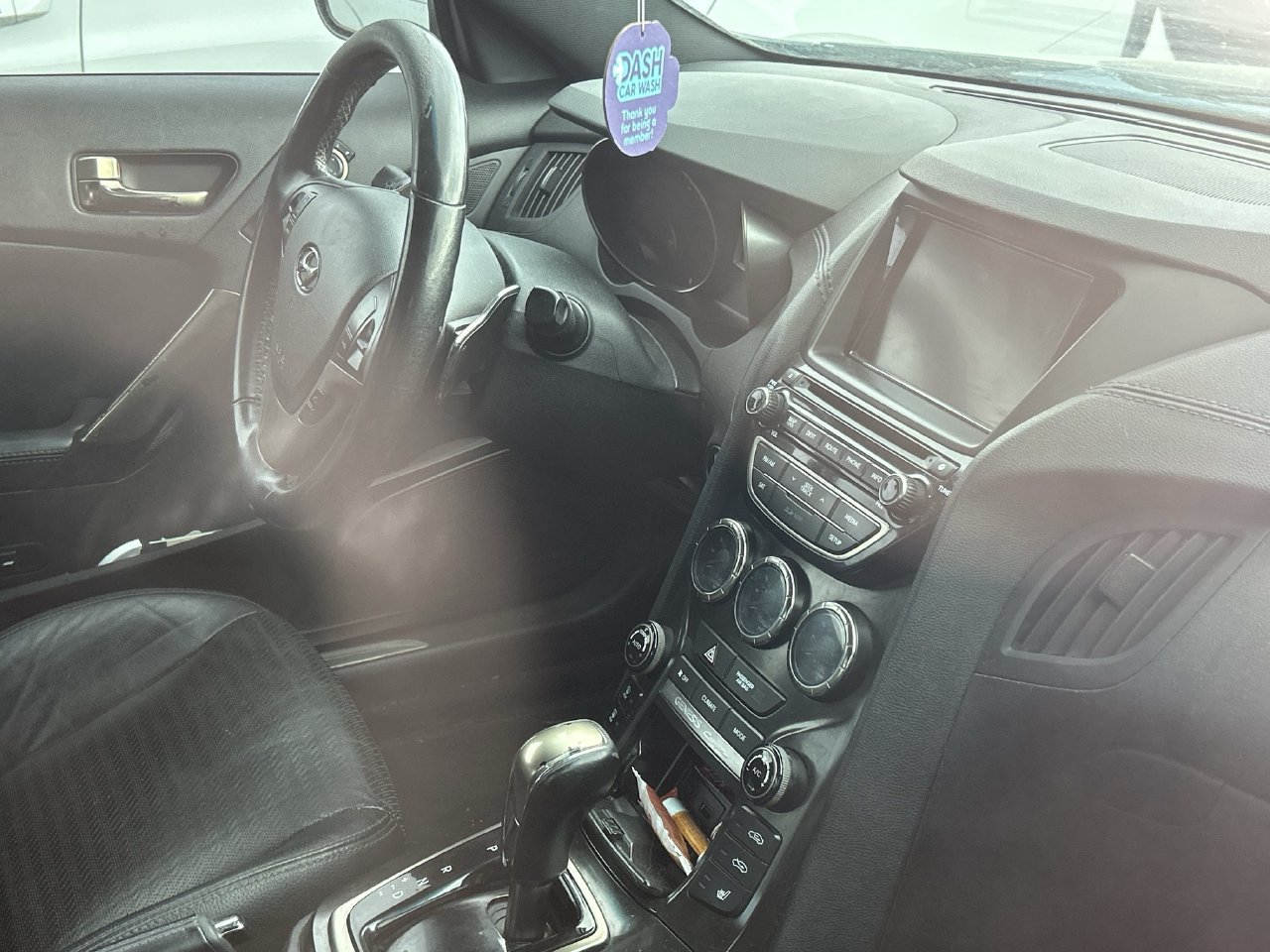 Used 2014 Hyundai Genesis 3.8 RWD image 8