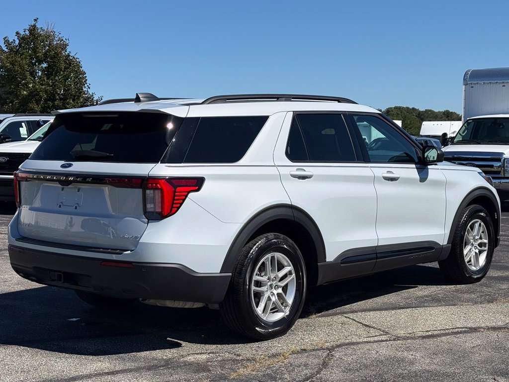 New 2026 Ford Explorer Active AWD/4WD image 35