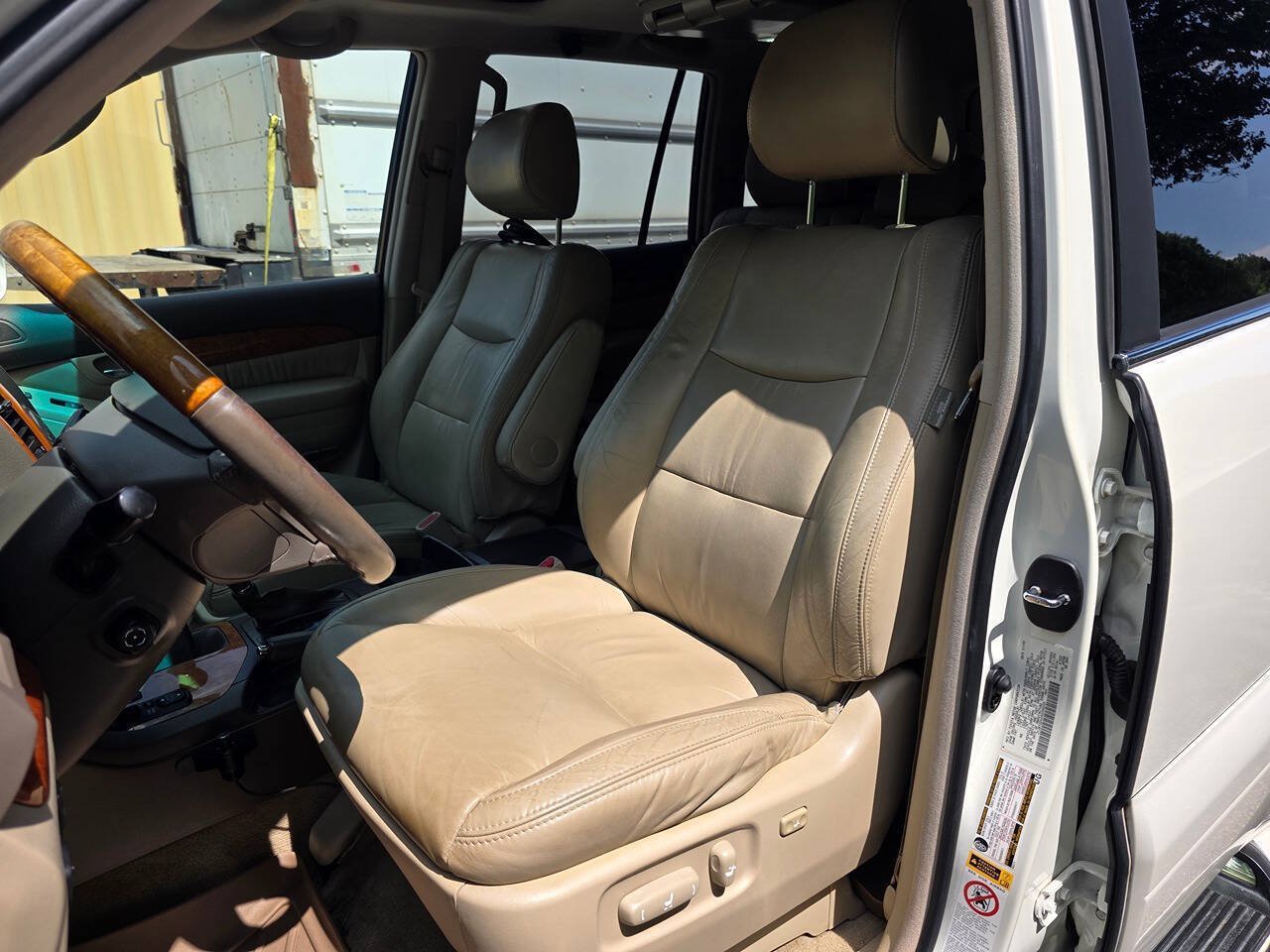 Used 2005 Lexus GX 470 AWD/4WD image 14