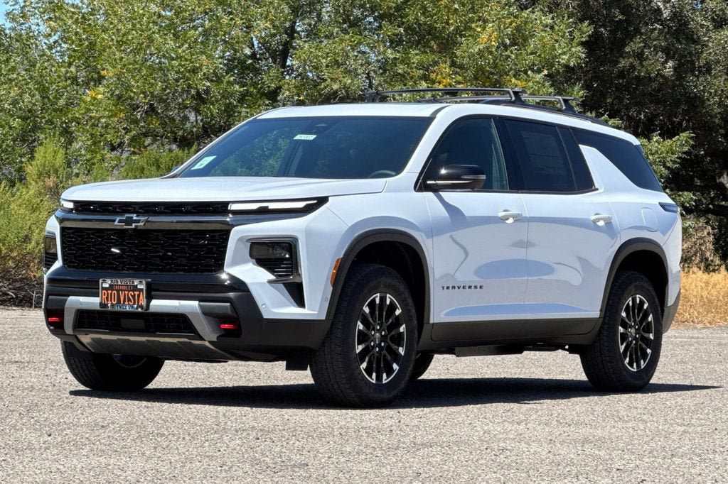 New 2026 Chevrolet Traverse Z71 w/ Enhanced Driving Package AWD/4WD image 8