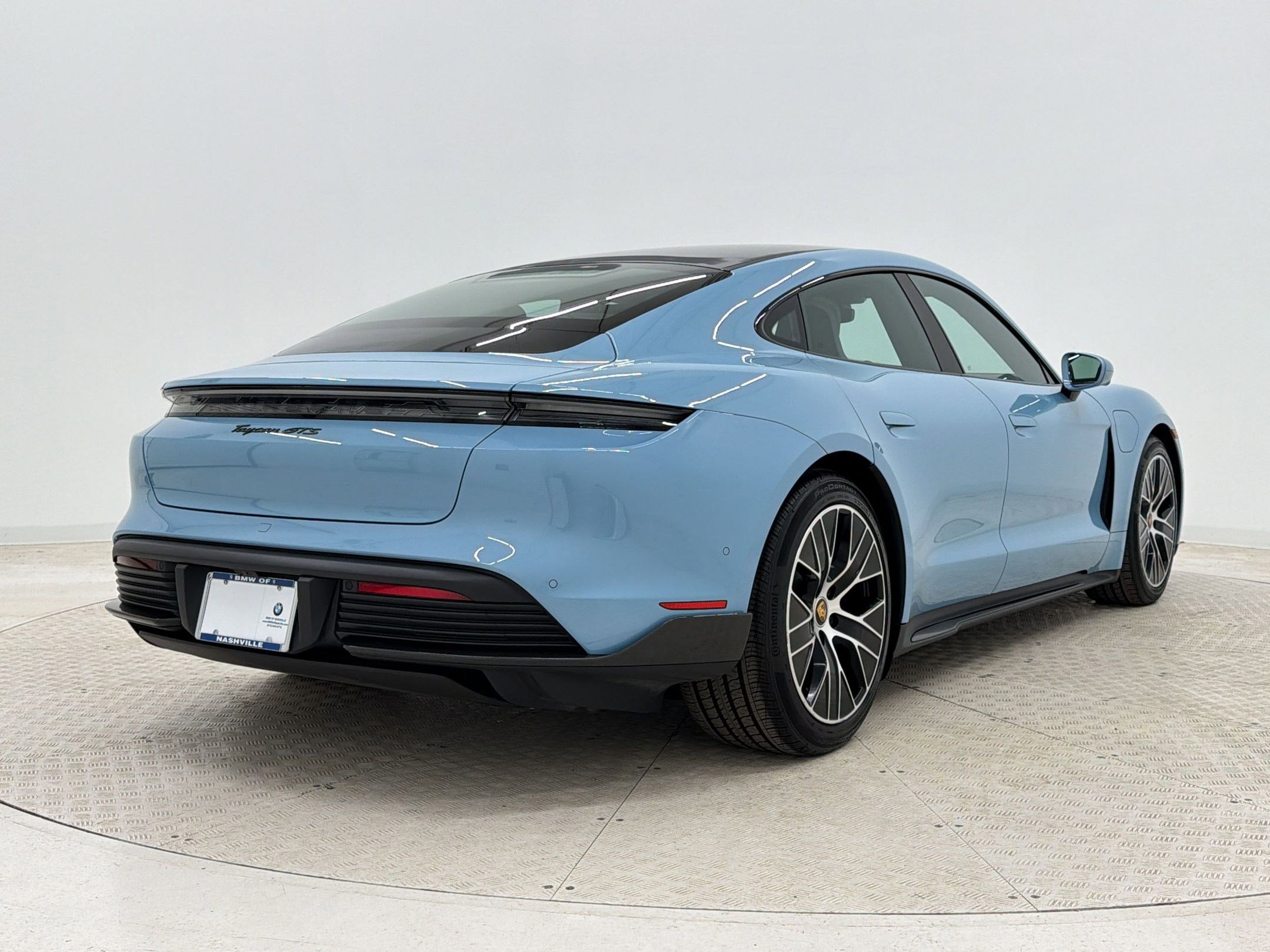 Used 2023 Porsche Taycan GTS AWD/4WD image 9