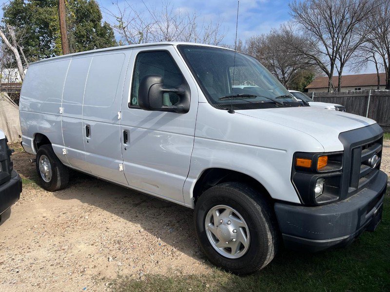 Used 2014 Ford E-250 and Econoline 250 E-250 Commercial image 2