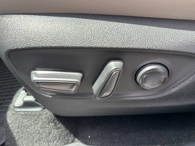 Used 2026 Toyota Grand Highlander FWD image 19