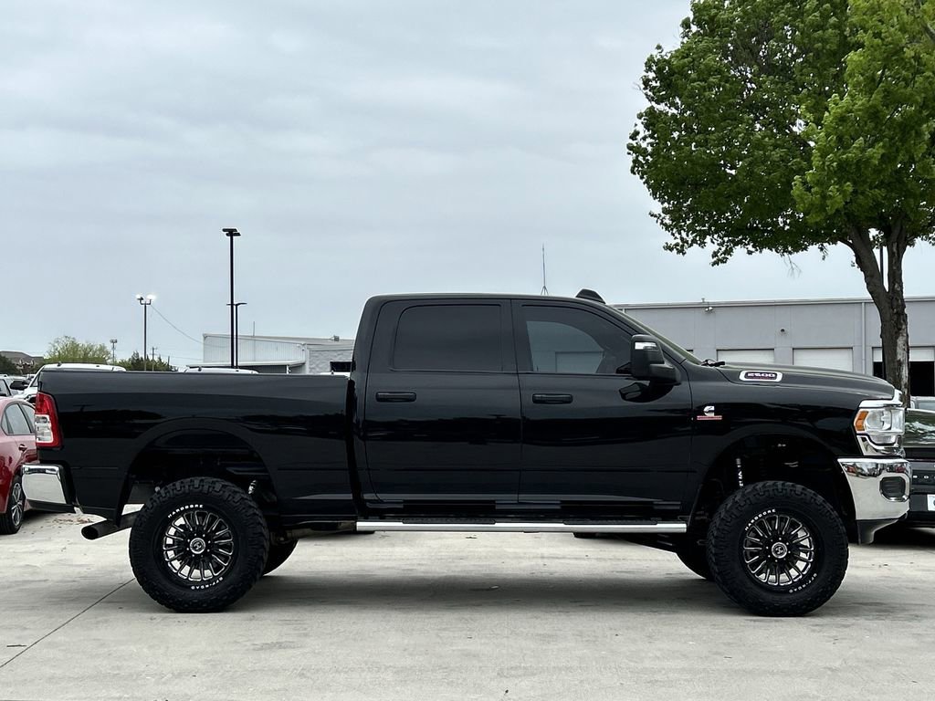 Used 2024 RAM 2500 Tradesman w/ Chrome Appearance Group AWD/4WD image 3